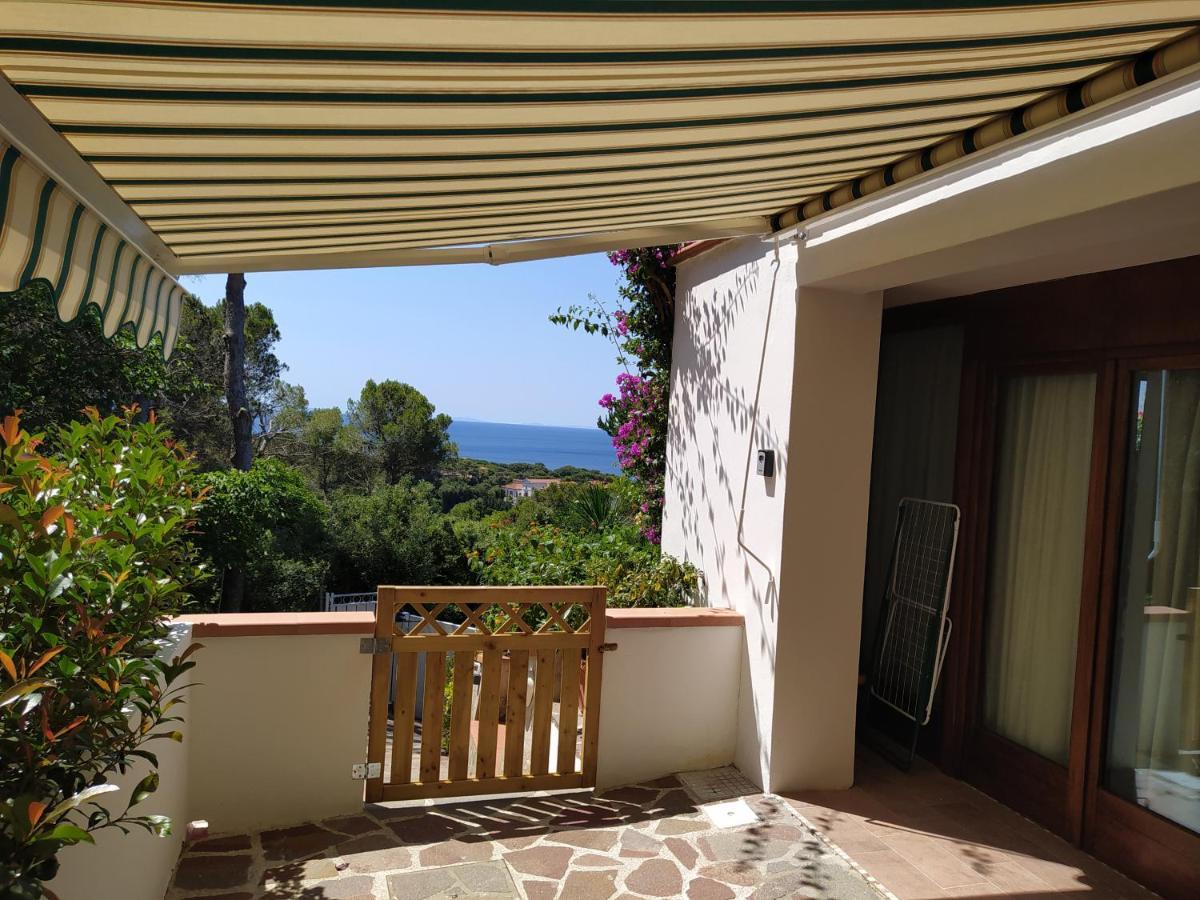 Villa Tra mare e bosco nella splendida Quercianella Esterno foto